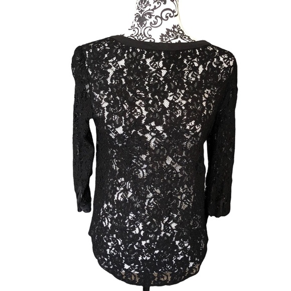 Aritzia Babaton Lace blouse - Picture 2 of 11